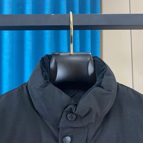 Canada Goose Men's Black Down Vest - Picture 3 of 10